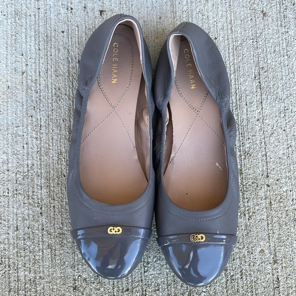 Cole Haan Gray Elsie Logo Ballet II Flats Patent Size 9B - Picture 2 of 6
